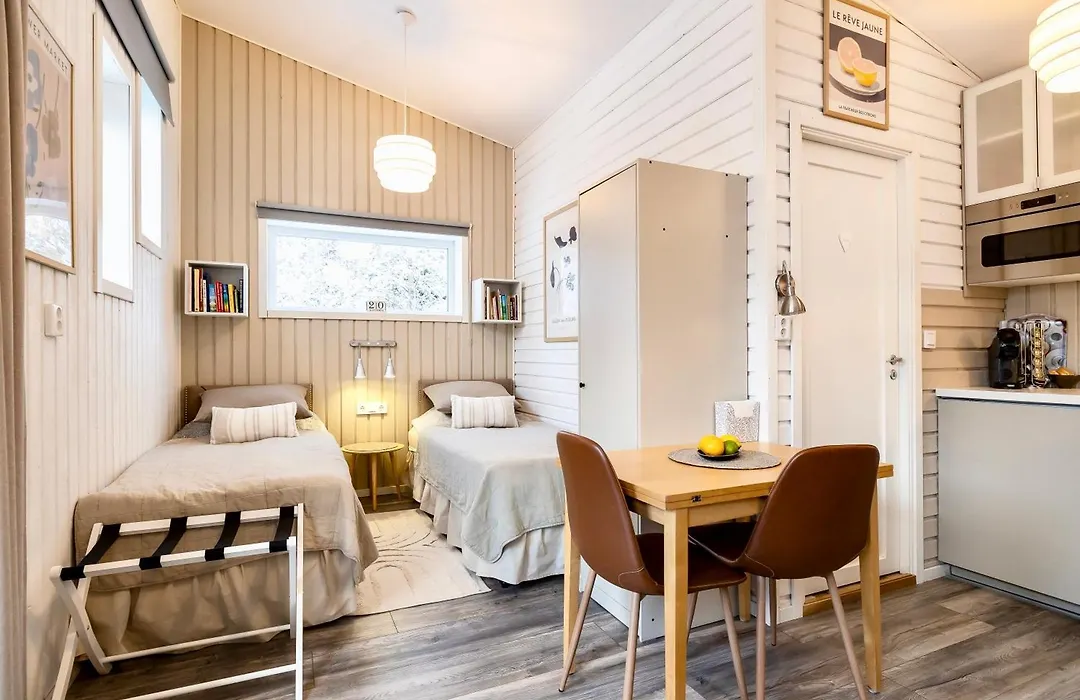 Lilla Huset Bed & Breakfast - Countryside Guesthouse, Free Parking-1